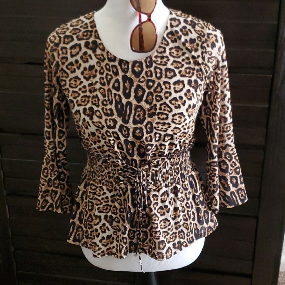 Leopard top 🐆